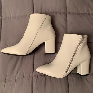 White Boots brand new 6.5